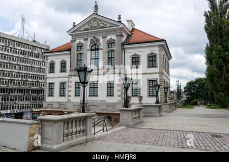 Il Fryderyk Chopin Università di musica (Uniwersytet Muzyczny Fryderyka Chopina), situata a ulica Okólnik nel centro di Varsavia, Polonia. L'Università Foto Stock