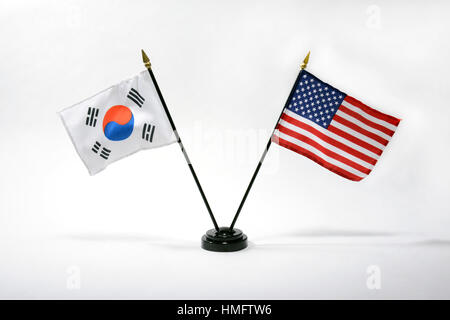 Stamford, Connecticut. Il 27 gennaio, 2017. Corea del Sud e noi dekstop bandiere. Foto Stock