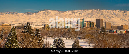 Inverno, città di Boise e coperta di neve pedemontana,Boise, Idaho, Stati Uniti d'America Foto Stock
