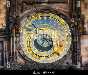 Vista ravvicinata dell'orologio astronomico di Praga, Repubblica Ceca Foto Stock