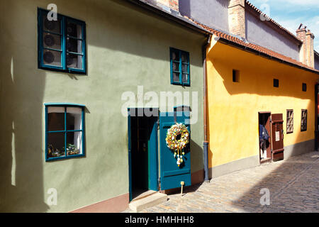 Colorato piccolo case di Golden Lane, il Castello di Praga, Repubblica Ceca Foto Stock