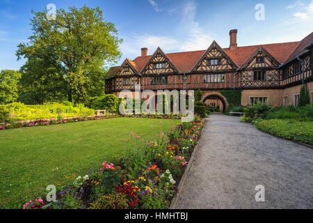 Il Palazzo Cecilienhof, Potsdam, Germania Foto Stock