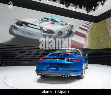 DETROIT, MI/STATI UNITI D'America - 14 gennaio: una Porsche 911 Targa auto presso il North American International Auto Show (NAIAS) il 14 gennaio 2014, a Detroit, Michigan. Foto Stock