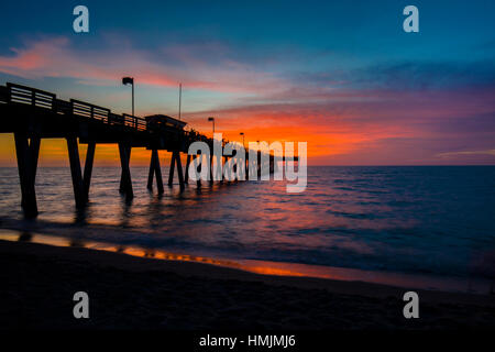 Tramonto sul Golfo del Messico a Venezia Pier a Venezia Florida Foto Stock