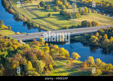 Ponte dell'autostrada A43, Lago Kemnade tra Heven e Herbede, Valle della Ruhr, distretto della Ruhr, Witten, distretto della Ruhr Foto Stock