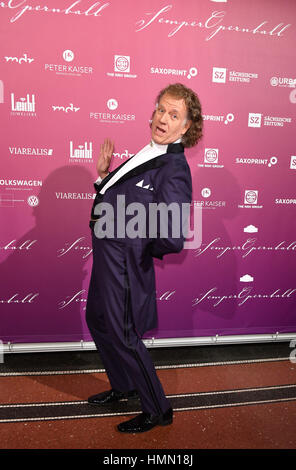 Dresden, Germania. 03Feb, 2017. André Rieu alla XII Semper Opera sfera di Dresda, in Germania, 03 febbraio 2017. Foto: Jens Kalaene/dpa/Alamy Live News Foto Stock