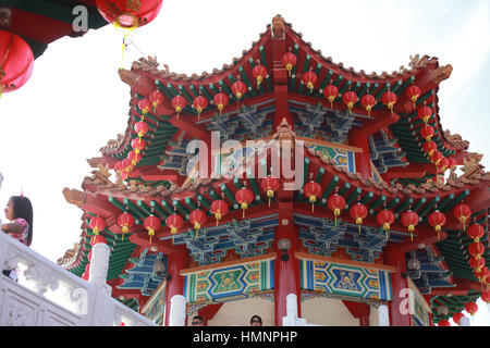 Kuala Lumpur, Malesia - 28 gennaio 2017. Thean Hou tempio sulla celebrazione del Capodanno cinese 2017 con il cinese tradizionale lanterna. Foto Stock
