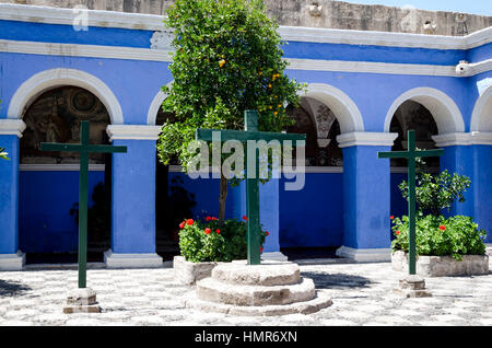 Convento de Santa Catalina, Arequipa, Perù (hecho en piedra volcánica sillar, o ignimbrita). Foto Stock