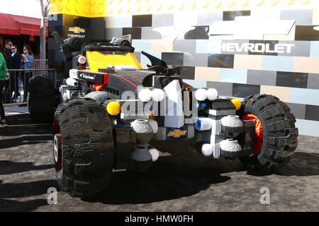 Los Angeles, California, USA. 4 febbraio, 2017. Atmosfera presso gli arrivi di LEGO Batman MOVIE Premiere, Regency Westwood Village Theatre di Los Angeles, CA 4 febbraio 2017. Credito: Priscilla concedere/Everett raccolta/Alamy Live News Foto Stock