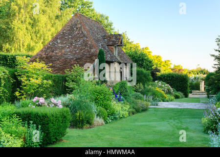 Un fienile in Jardins du pays d'Auge, Normandia, Francia. Foto Stock