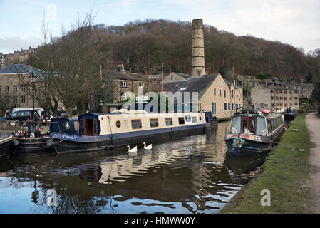 Il Rochdale Canal a Hebden Bridge, West Yorkshire, Regno Unito Foto Stock