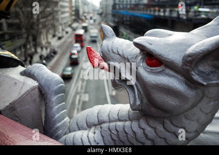 Città di Londra (Square Mile) marcatore di confine Dragon Foto Stock