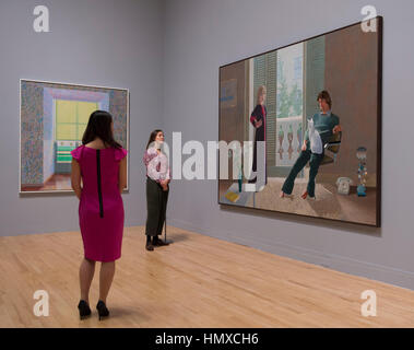 Tate Britain, Londra, Regno Unito. Il 6 febbraio 2017. Tate Britain apre il mondo più ampia retrospettiva di David Hockney lavorare come artista si avvicina il suo ottantesimo compleanno. Più di 200 opere di Hockney, ampiamente considerato come uno dei più riusciti e riconoscibile di artista del nostro tempo, sono sul display. Foto: il signor e la signora Clark e Percy, 1970-1. © Malcolm Park editoriale/Alamy Live News. Foto Stock