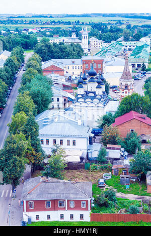 La strada principale della città di Suzdal vista aerea Foto Stock