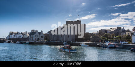 Castle Rushen & Middle Harbour, Castletown, Isola di Man. Foto Stock