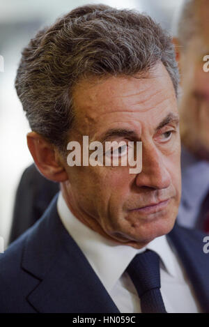 Buenos Aires, Argentina - 6 Maggio 2016: il francese ex presidente e capo della Francia Les Republicains partito Nicolas Sarkozy durante una visita alle forme Foto Stock