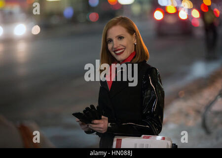 Miss Sloane è un imminente American film diretto da John Madden da uno script di Jonathan Perera. Esso stelle Jessica Chastain, Mark Strong, Gugu Mbatha-Raw, Michael Stuhlbarg, Alison pillola, Jake Lacy, John Lithgow e Sam Waterston. Questa fotografia è per il solo uso editoriale ed è il copyright del film company e/o il fotografo assegnato dal film o società di produzione e può essere riprodotto solo da pubblicazioni in congiunzione con la promozione del film di cui sopra. Un credito per il film company è richiesto. Il fotografo deve anche essere accreditato quando noto. Foto Stock