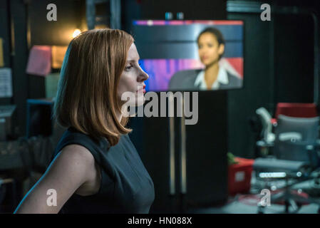 Miss Sloane è un imminente American film diretto da John Madden da uno script di Jonathan Perera. Esso stelle Jessica Chastain, Mark Strong, Gugu Mbatha-Raw, Michael Stuhlbarg, Alison pillola, Jake Lacy, John Lithgow e Sam Waterston. Questa fotografia è per il solo uso editoriale ed è il copyright del film company e/o il fotografo assegnato dal film o società di produzione e può essere riprodotto solo da pubblicazioni in congiunzione con la promozione del film di cui sopra. Un credito per il film company è richiesto. Il fotografo deve anche essere accreditato quando noto. Foto Stock