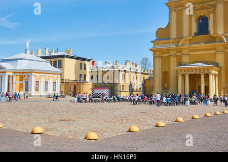 Il Boathouse, 1762-65 da Alexander visita e Cattedrale dei Santi Pietro e Paolo, la Fortezza di Pietro e Paolo, Petrogradskaya, San Pietroburgo, Russia Foto Stock