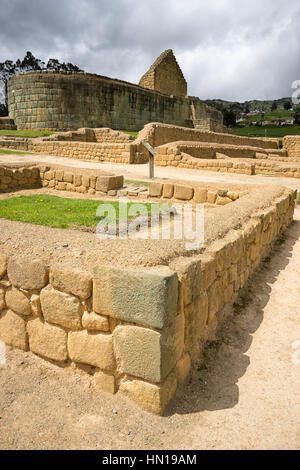 Ingapirca, Inka architettura, pareti in pietra, scale, rovine, all'aperto, turismo, abbandonato, edificio, Sud America, Ecuador Foto Stock