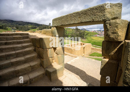 Ingapirca, Inka architettura, pareti in pietra, scale, rovine, all'aperto, turismo, abbandonato, edificio, Sud America, Ecuador Foto Stock