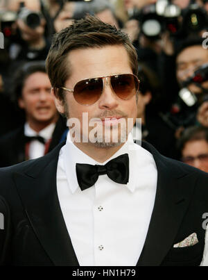 Brad Pitt assiste il 'Inglourious Basterds' Premiere detenute presso il Palais des Festivals durante la sessantaduesima International festival di pellicola di Cannes il 20 maggio 2009 a Cannes, Francia. Foto di Francesco Specker Foto Stock