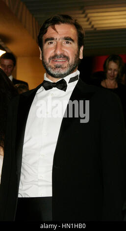 Eric Cantona assiste il cercando Eric Premiere detenute presso il Palais des Festivals durante la sessantaduesima International festival di pellicola di Cannes il 18 maggio 2009 a Cannes, Francia. Foto di Francesco Specker Foto Stock