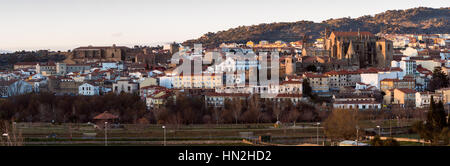 Vista panoramica della città vecchia di Plasencia, Estremadura, Spagna. Foto Stock