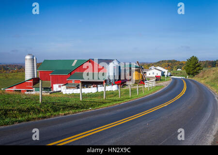 Una grande fattoria Amish home nei pressi di Berlino, Ohio, Stati Uniti d'America. Foto Stock