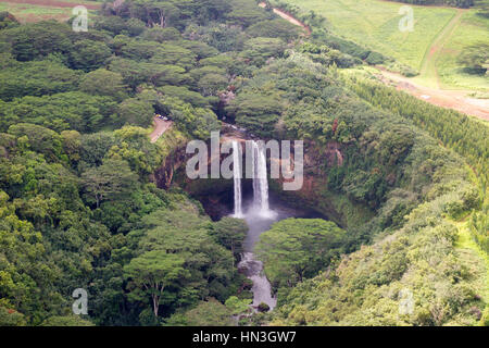 Vista aerea della Cascate Wailua su Kauai, Hawaii, Stati Uniti d'America. Foto Stock