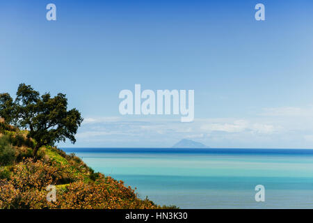 Bellissimo Capo di Milazzo. L'Italia. Foto Stock