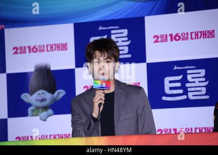 Seul in Corea. Il giorno 08 Febbraio, 2017. Sungkyung Lee e Hyungsik Park ha mostrato in anteprima di film di animazione "Troll' a Seul, in Corea il 08 febbraio, 2017.(Cina e Corea diritti) Credito: TopPhoto/Alamy Live News Foto Stock