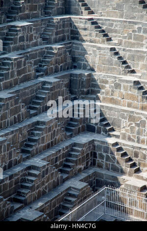 Chand Baori (fase e), Abaneri, Rajasthan, India Foto Stock