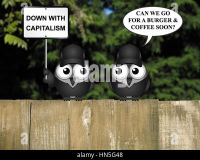 Comico contraddittorio anti capitalismo bird manifestanti dimostrando Foto Stock