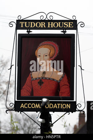 Tudor House Inn segno, Warwick, Warwickshire, Regno Unito Foto Stock