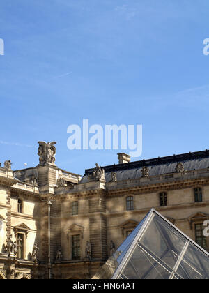 Pavillon Sully a Louvre Art Gallery, Parigi, Francia Foto Stock