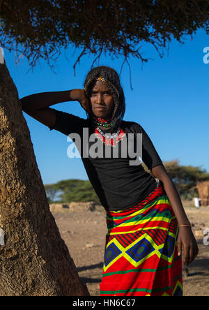 Ritratto di un etnia afar ragazza con i capelli intrecciati, regione di Afar, Chifra, Etiopia Foto Stock