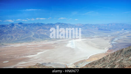 Panoramica aerea di Dante vista nel Parco Nazionale della Valle della Morte deserto si affacciano in California Foto Stock