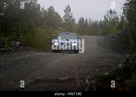 Asbest, Russia Luglio 31, 2016 - Rally "Ecover 2016" quarta tappa del campionato russo 2016 numero di partenza 7, auto Subaru Impreza Foto Stock