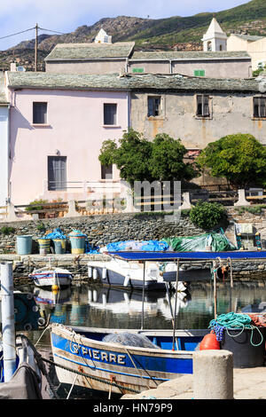 Porto con barche da pesca a Port de Centuri, Cap Corse ,Corsica, Francia Foto Stock