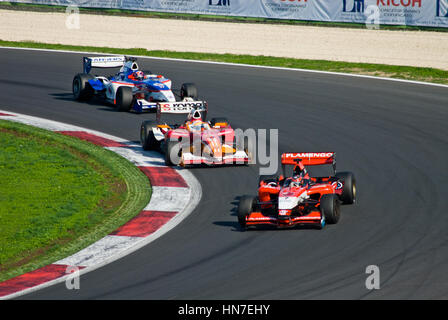 Circuito di Vallelunga, Roma, Italia - 2 novembre 2008. Superleague Formula, le vetture in pista durante gara 1 Foto Stock