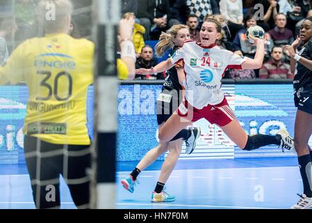 27 gennaio 2017: Amanda Kurtovic #24 di Larvik durante la EHF Donne in Champions League 2016-2017 gioco tra FC CSM Bucharest ROU e Larvik (NOR) a campi sportivi polivalenti Hall, Bucarest, Romania ROU. Foto: CronosFoto/Catalin Soare Foto Stock