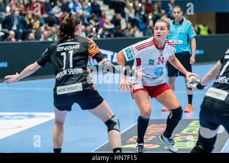 27 gennaio 2017: Amanda Kurtovic #24 di Larvik durante la EHF Donne in Champions League 2016-2017 gioco tra FC CSM Bucharest ROU e Larvik (NOR) a campi sportivi polivalenti Hall, Bucarest, Romania ROU. Foto: CronosFoto/Catalin Soare Foto Stock