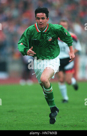 GARY KELLY EIRE & Leeds United FC 07 Giugno 1994 Foto Stock