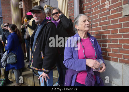 Boston, Massachusetts, USA. Xxi gen, 2017. Presso il Boston donna Marzo a partire da Boston Common più di 175.000 manifestanti sono scesi in strada dopo l inaugurazione del nuovo presidente degli Stati Uniti in opposizione a Donald trionfi commenti su donne e molto di più. Credito: Kenneth Martin/ZUMA filo/Alamy Live News Foto Stock