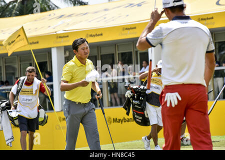 Kuala Lumpur, Malesia. 10 Febbraio, 2017. David LIPSKY NEGLI STATI UNITI D' AMERICA svolge un colpo durante la seconda giornata di campionato Maybank Malaysia a Saujana Golf Club a febbraio 10, 2017 a Kuala Lumpur, Malesia. Credito: Chris Jung/ZUMA filo/Alamy Live News Foto Stock