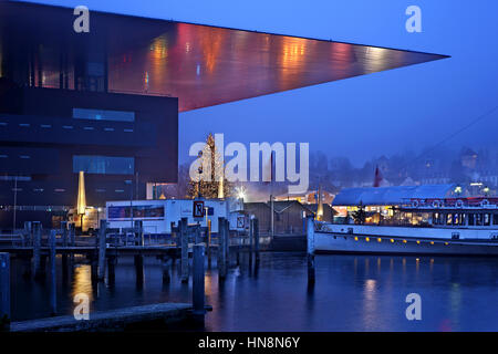 Il KKL (Kultur- und Kongresszentrum Luzern - architetto Jean Nouvel), Lucerna, Svizzera. Foto Stock