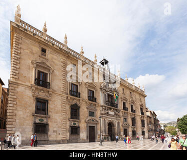 Granada, Spagna - 29 Aprile 2016: Palacio de la Chancilleria a Santa Ana Square, sede della Cancelleria Reale da 1537-1834 Foto Stock