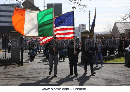 Parata militare a Dublino, in Irlanda, per l'anniversario del 1916. Foto Stock