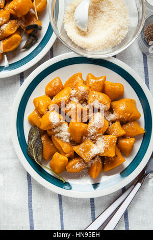 Gnocchi italiano. squash gnocchi di zucca. sano vegetariano piatto di zucca Foto Stock